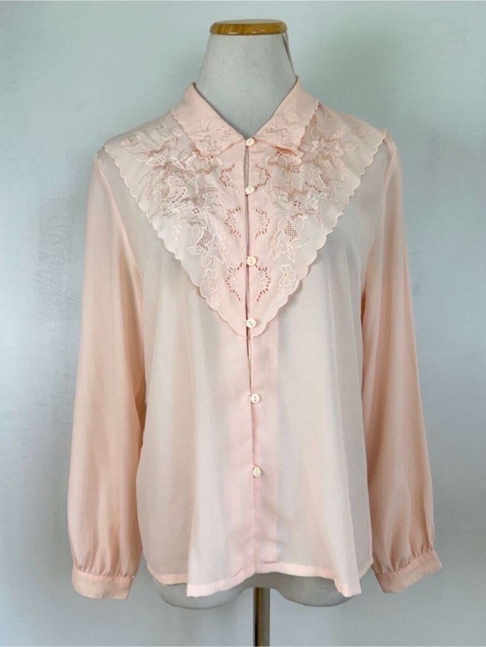 Vintage Eyelet Lace Collared Blouse Size Small/Medium 70s Pink Floral Embroidery